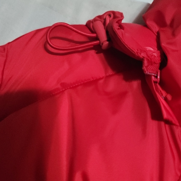 Red Gap Puffer Jacket (Size Small) - Picture 6 of 11